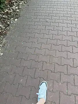 Tomkitomkii online show from April 18, 1:24 pm