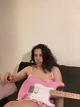 Snapshot of PeacockGoddess chatting on October 12, 8:32 pm PeacockGoddess online show from October 12, 8:32 pm