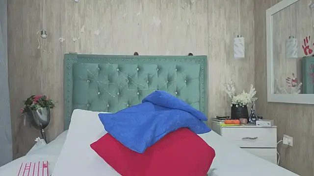 Marcelaa fox online show from November 4, 7:39 pm