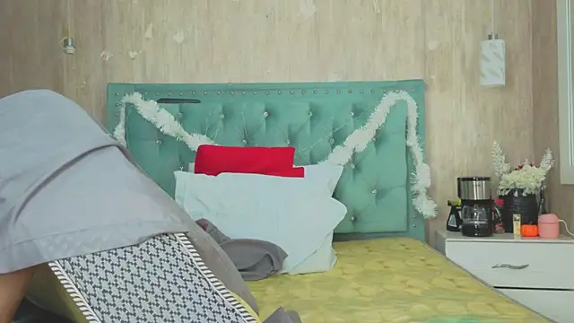 Marcelaa fox online show from December 19, 10:34 pm