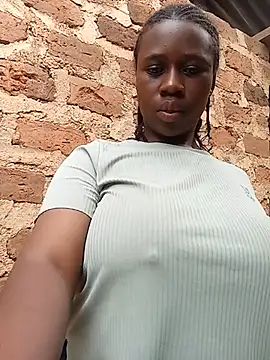 Snapshot of Sassy_boobs21 chatting on June 28, 10:54 am Sassy boobs21 online show from June 28, 10:54 am