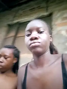 Snapshot of Black_juicy24 chatting on February 3, 4:43 am Black juicy24 online show from February 3, 4:43 am