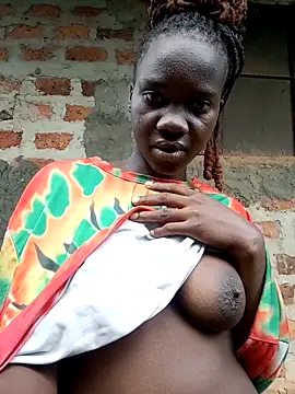 Snapshot of Black_juicy24 chatting on February 14, 4:23 am Black juicy24 online show from February 14, 4:23 am