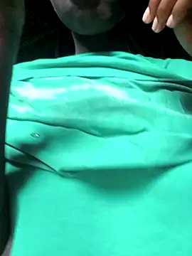 Snapshot of Black_juicy24 chatting on December 19, 5:10 am Black juicy24 online show from December 19, 5:10 am