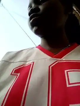 Snapshot of Black_juicy24 chatting on January 8, 3:45 am Black juicy24 online show from January 8, 3:45 am