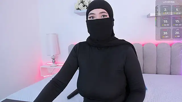 Snapshot of samaara_ chatting on November 18, 6:55 pm samaara online show from November 18, 6:55 pm