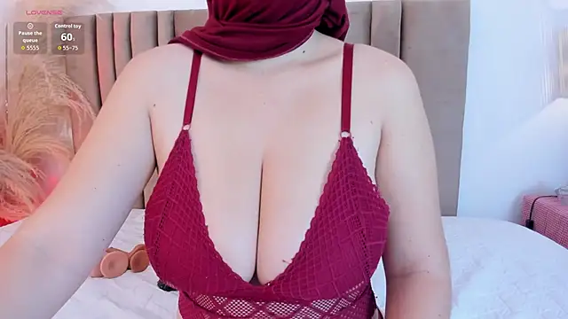 Snapshot of samaara_ chatting on September 12, 11:54 am samaara online show from September 12, 11:54 am