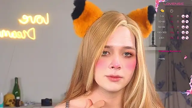  yourFoxy  online show from October 22, 4:17 pm