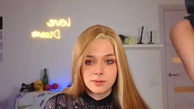  yourFoxy  online show from November 3, 4:43 pm