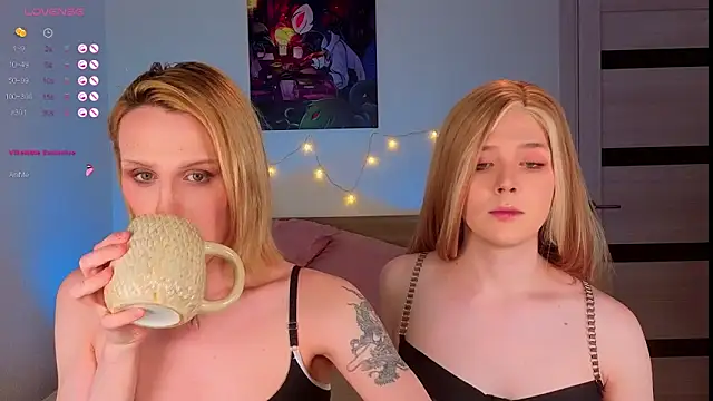  yourFoxy  online show from January 11, 6:04 pm