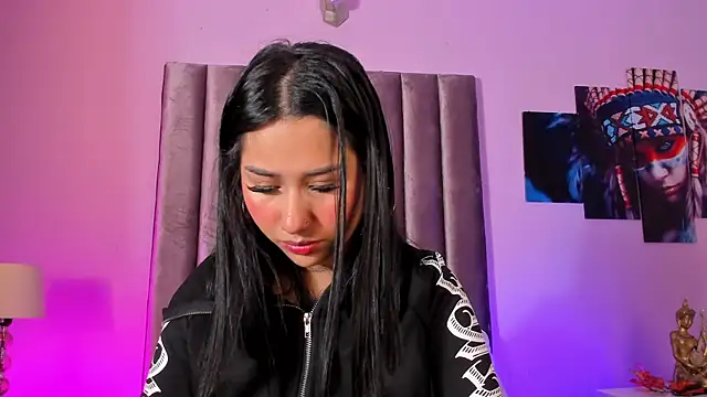 Isabella Flowers online show from April 1, 5:09 am