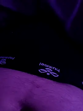 Snapshot of poldek38 chatting on February 9, 1:22 am poldek38 online show from February 9, 1:22 am