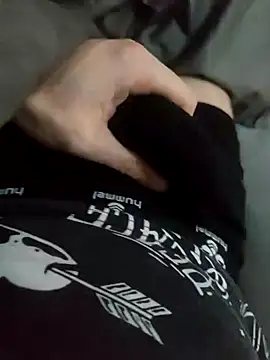 Snapshot of poldek38 chatting on February 9, 7:48 am poldek38 online show from February 9, 7:48 am