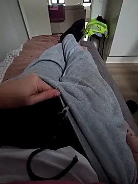 Snapshot of poldek38 chatting on December 17, 11:48 am poldek38 online show from December 17, 11:48 am