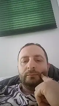 Snapshot of poldek38 chatting on March 16, 5:25 am poldek38 online show from March 16, 5:25 am