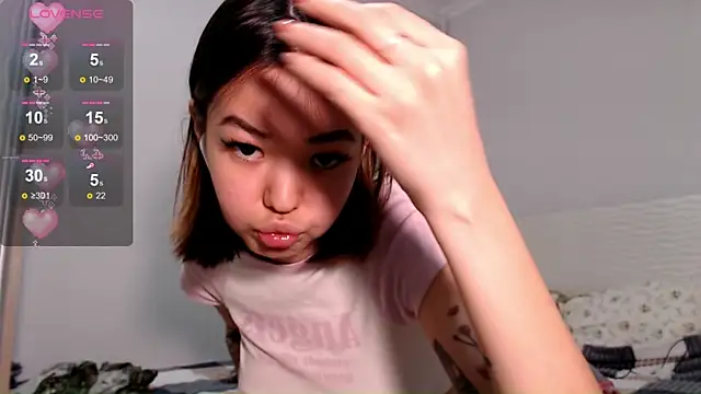 osaka nia online show from October 22, 2:49 pm