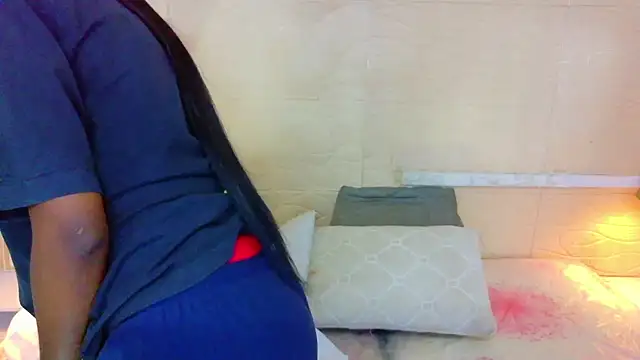 Chocolatte bar online show from March 9, 2:09 pm