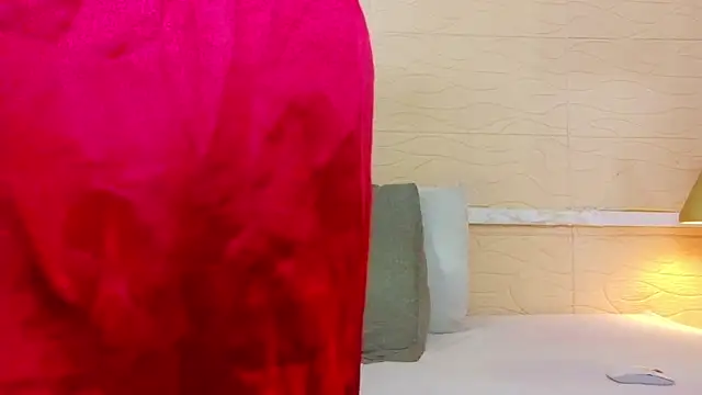 Chocolatte bar online show from March 26, 2:48 pm