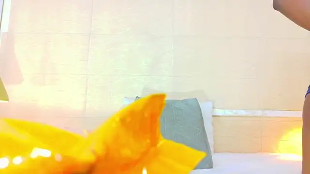 Chocolatte bar online show from January 14, 2:09 pm