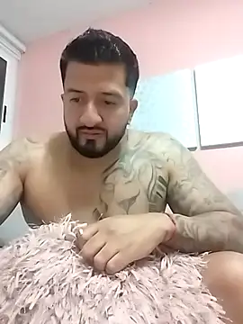 Snapshot of Drake_Smith1 chatting on October 28, 4:35 am Drake Smith1 online show from October 28, 4:35 am