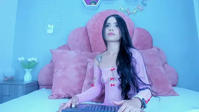 Snapshot of StefanyWilliams_ chatting on February 27, 4:35 am StefanyWilliams online show from February 27, 4:35 am