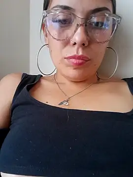 Sweel Leyva18 online show from March 3, 8:11 pm