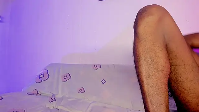 LoveBirds  1 online show from June 4, 12:26 am