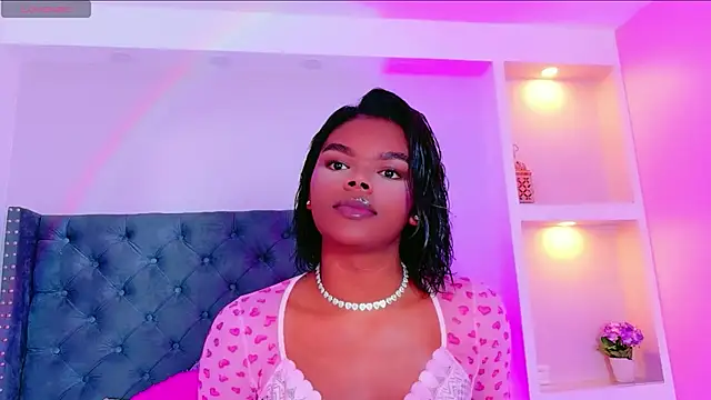 CamiEstrada online show from January 7, 8:52 am