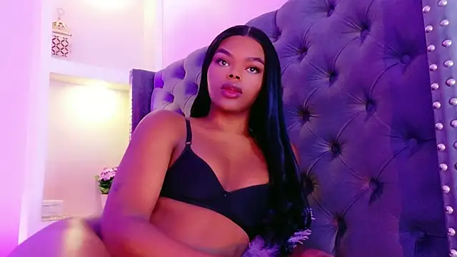 CamiEstrada online show from February 10, 7:07 am