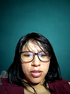Snapshot of Giviper1 chatting on December 30, 5:04 am Giviper1 online show from December 30, 5:04 am
