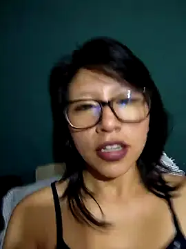 Snapshot of Giviper1 chatting on December 20, 5:04 am Giviper1 online show from December 20, 5:04 am