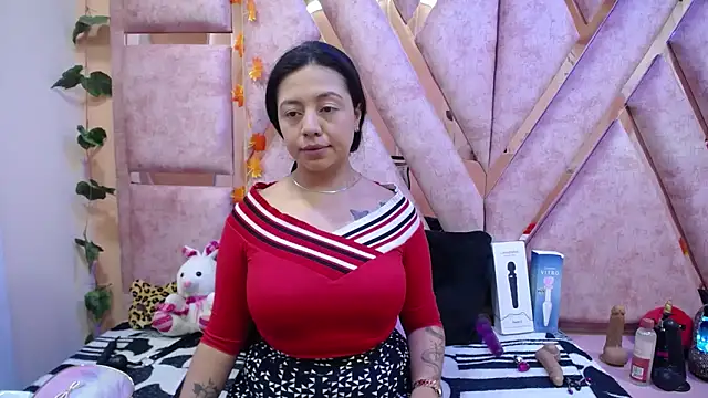 slut anal  online show from November 29, 7:14 pm