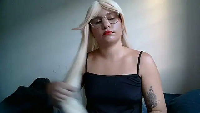 Scarlett-Leh online show from July 18, 8:39 pm