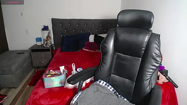 girl naugthy online show from November 5, 2:03 am