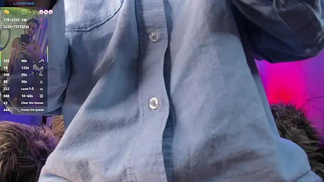 Snapshot of _hairybeard_ chatting on October 22, 10:47 am hairybeard online show from October 22, 10:47 am