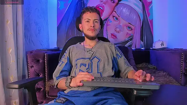  hairybeard  online show from February 9, 8:18 pm