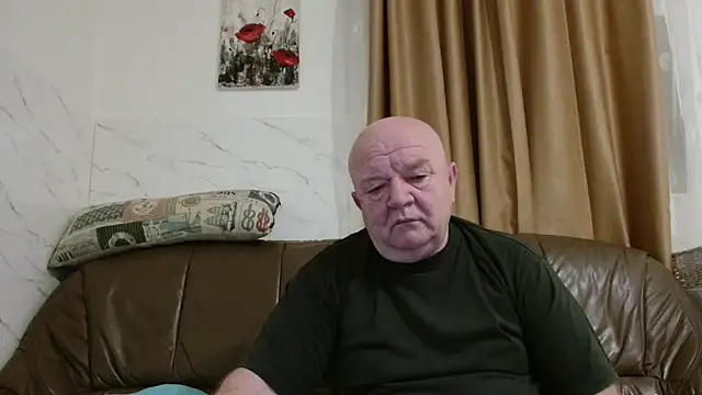 fullballs6 online show from February 22, 3:42 am