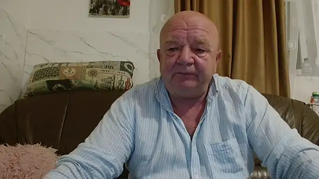 fullballs6 online show from November 12, 3:10 am