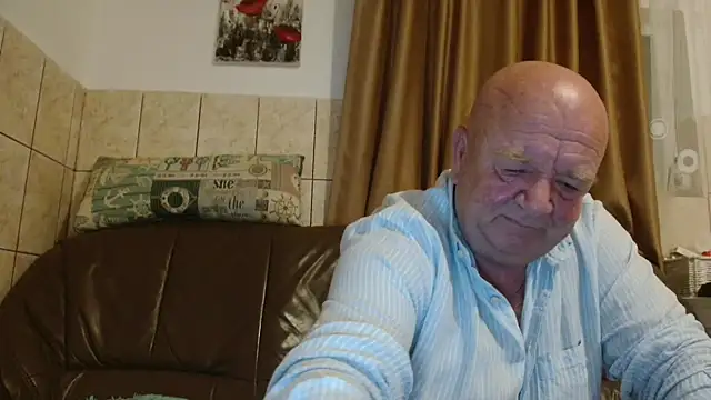 fullballs6 online show from October 13, 1:51 am