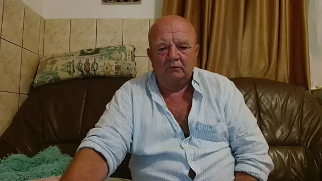 fullballs6 online show from September 10, 2:21 am