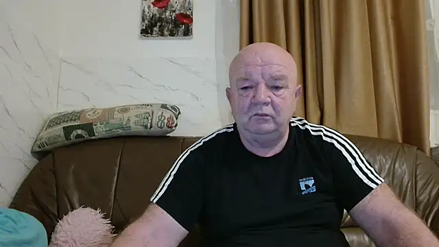 fullballs6 online show from February 16, 3:05 am