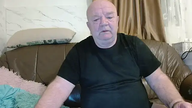 fullballs6 online show from March 8, 2:48 am