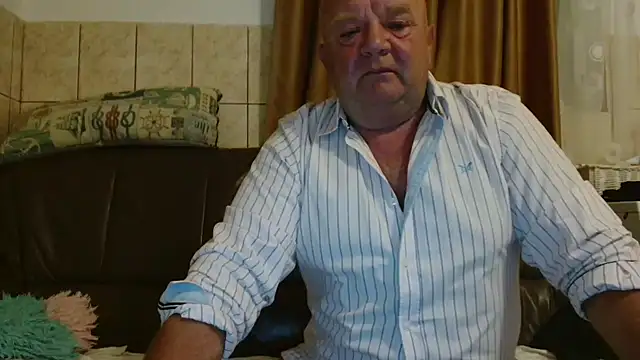 fullballs6 online show from September 13, 1:27 am