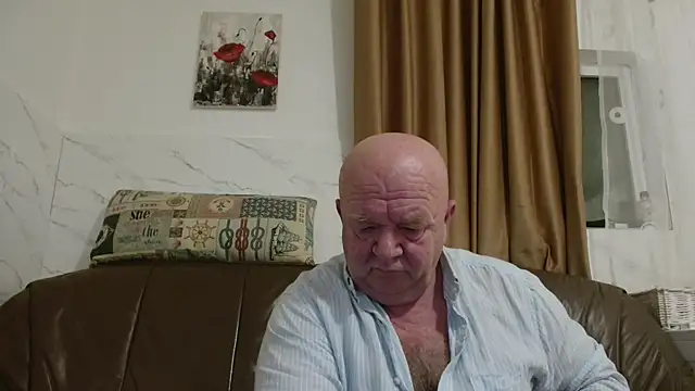 fullballs6 online show from January 6, 4:16 am