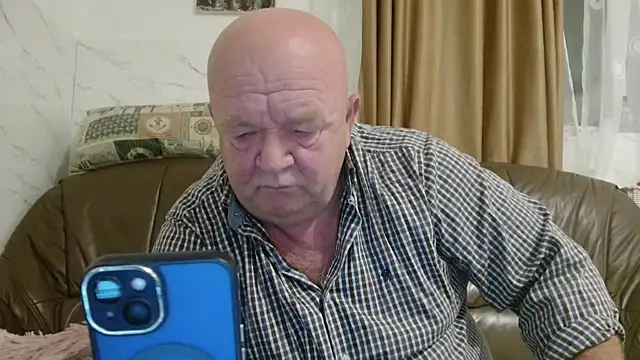 fullballs6 online show from October 29, 3:49 am