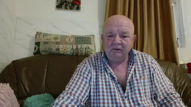 fullballs6 online show from March 27, 3:37 am