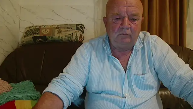 fullballs6 online show from November 5, 3:09 am