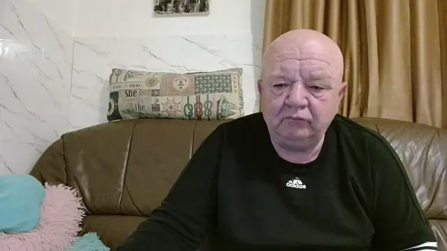 fullballs6 online show from March 17, 3:09 am