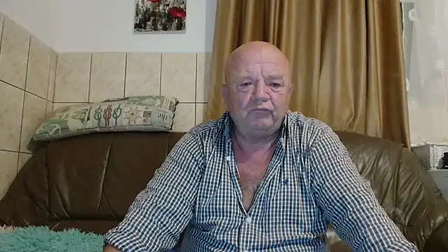 fullballs6 online show from September 19, 2:15 am