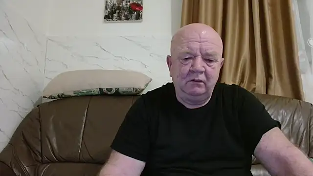 fullballs6 online show from March 6, 3:01 am